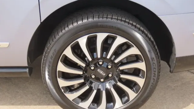2024 Lincoln Navigator L Black Label