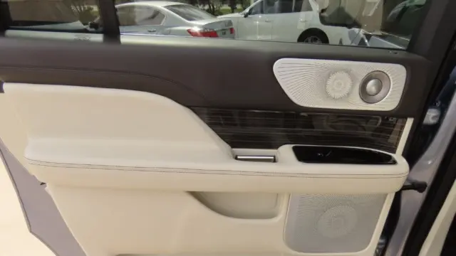 2024 Lincoln Navigator L Black Label