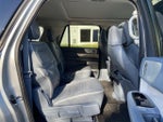 2024 Navigator L Thumbnail 18