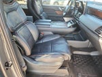2024 Navigator L Thumbnail 19