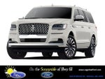 2024 Navigator L Thumbnail 1