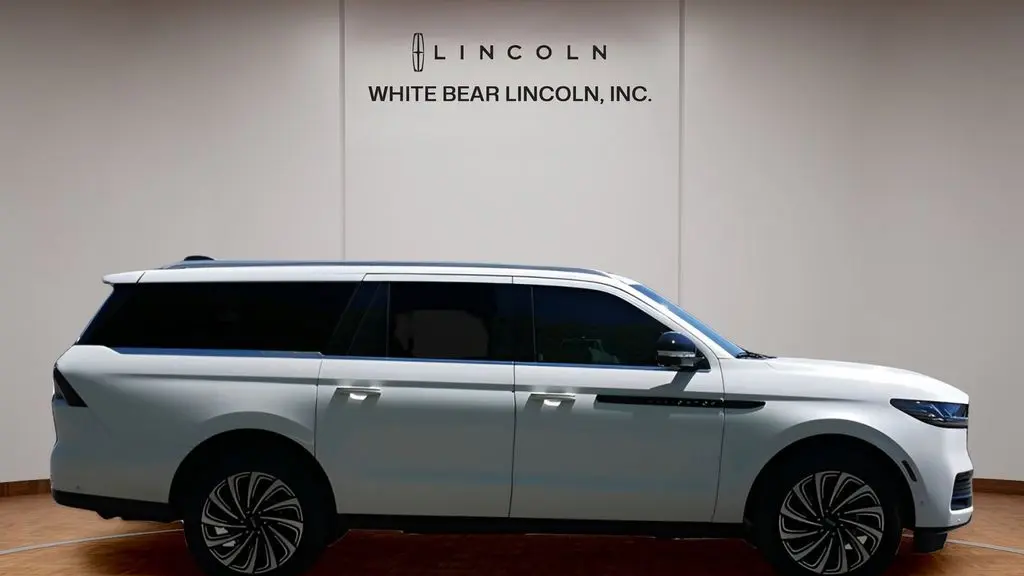 2025 Lincoln Navigator L Black Label