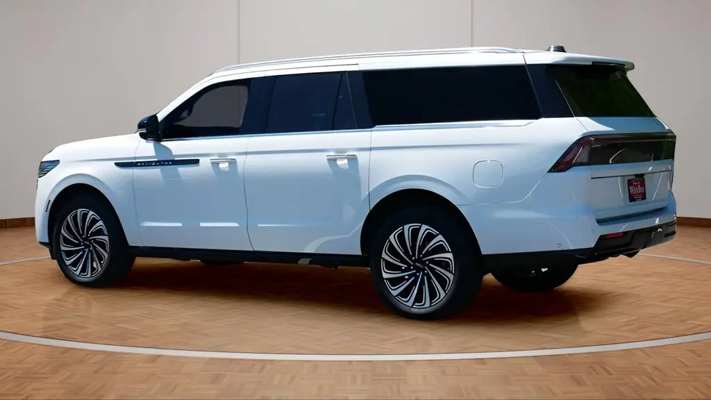2025 Lincoln Navigator L Black Label