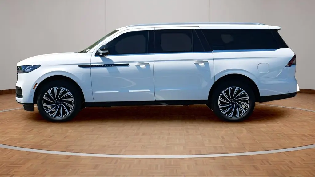 2025 Lincoln Navigator L Black Label