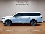 2025 Navigator L Thumbnail 8