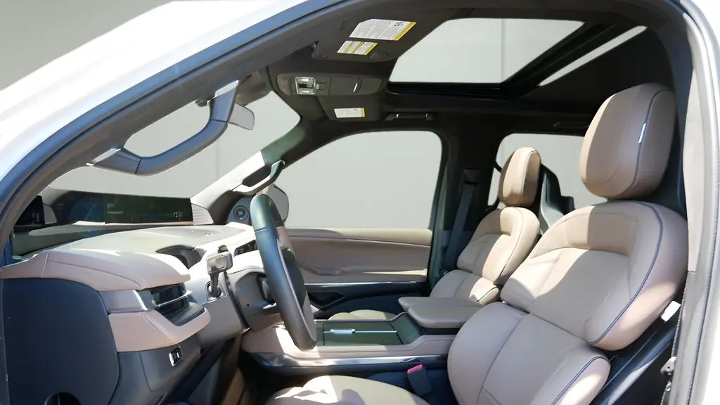 2025 Lincoln Navigator L Black Label