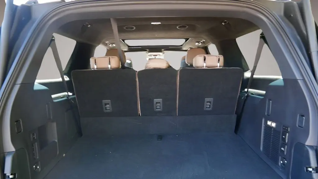 2025 Lincoln Navigator L Black Label