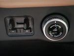 2025 Navigator L Thumbnail 30