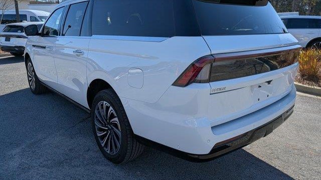 2025 Lincoln Navigator L Black Label