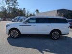 2025 Navigator L Thumbnail 7