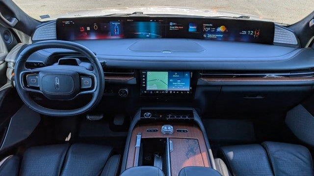 2025 Lincoln Navigator L Black Label
