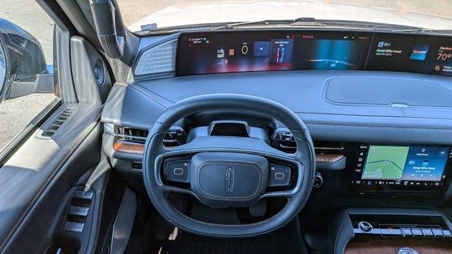 2025 Lincoln Navigator L Black Label