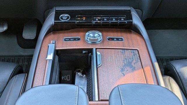 2025 Lincoln Navigator L Black Label
