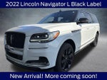 2022 Navigator L Thumbnail 2