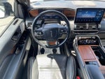 2022 Navigator L Thumbnail 6
