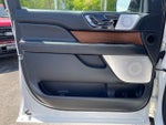 2022 Navigator L Thumbnail 18