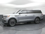 2022 Navigator L Thumbnail 4