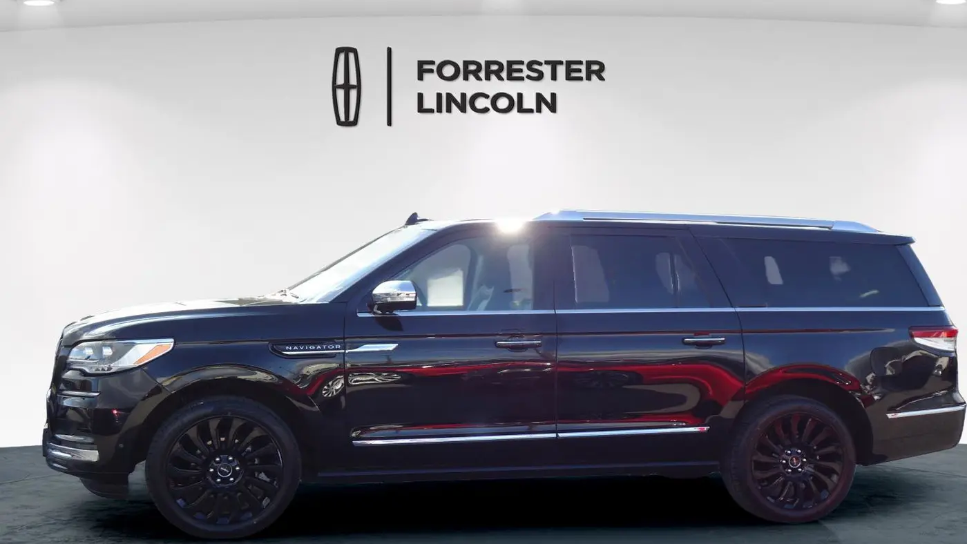 2022 Lincoln Navigator L Black Label