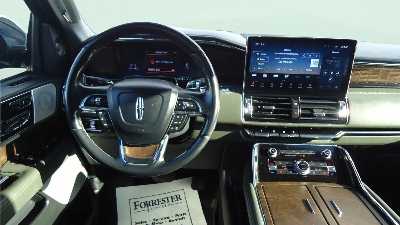 2022 Lincoln Navigator L Black Label