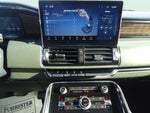 2022 Navigator L Thumbnail 14