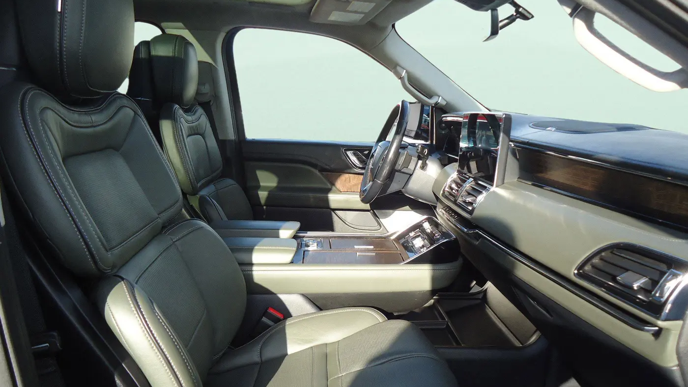 2022 Lincoln Navigator L Black Label