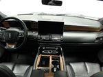 2022 Navigator L Thumbnail 20