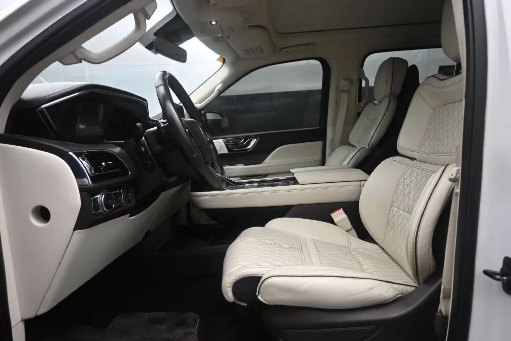 2021 Lincoln Navigator - $41,898