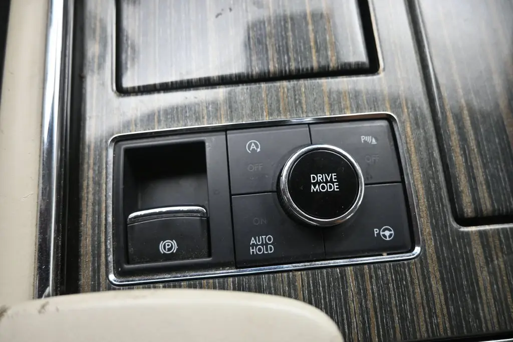 2021 Lincoln Navigator - $41,898