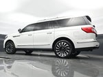 2021 Navigator L Thumbnail 25