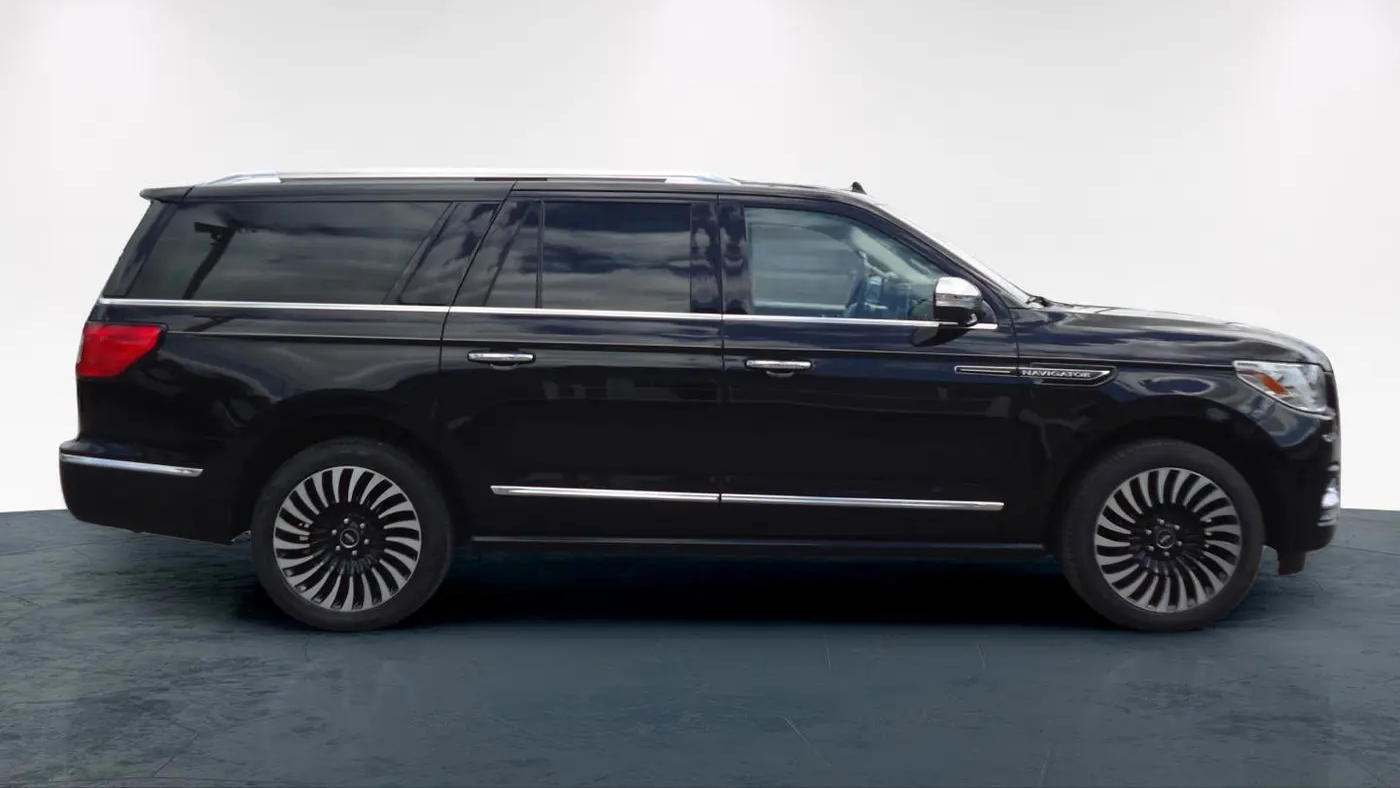 2019 Lincoln Navigator L Black Label