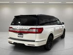 2021 Navigator L Thumbnail 3