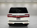 2021 Navigator L Thumbnail 4