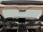 2021 Navigator L Thumbnail 21