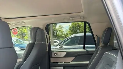 2022 Lincoln Navigator L Black Label