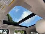 2022 Navigator L Thumbnail 9