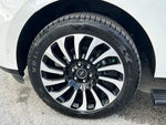 2022 Navigator L Thumbnail 24