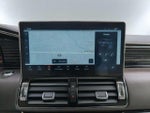 2022 Navigator L Thumbnail 15