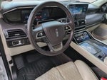 2022 Navigator L Thumbnail 10