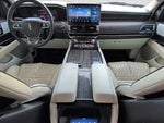 2022 Navigator L Thumbnail 17