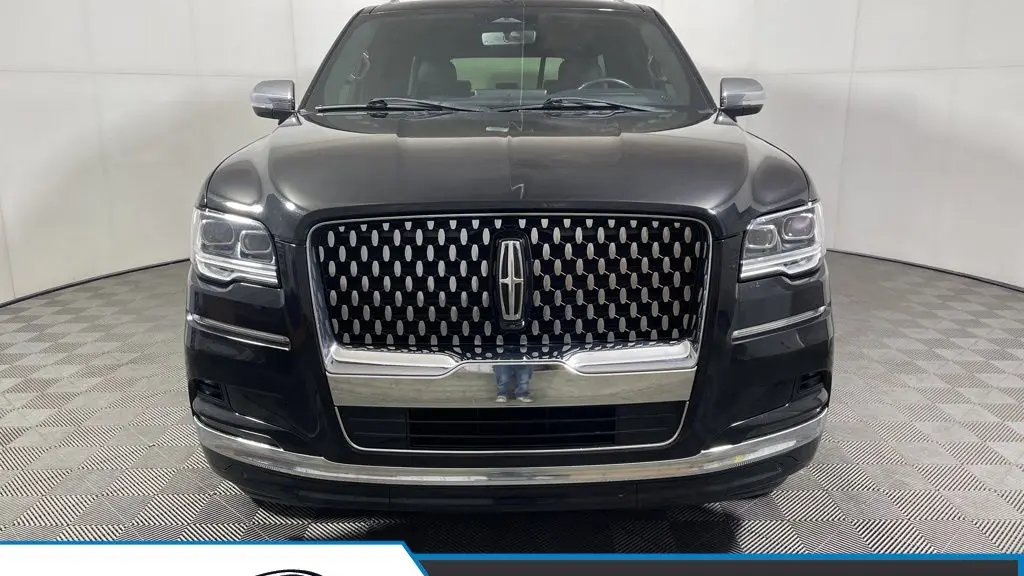 2022 Lincoln Navigator L Black Label
