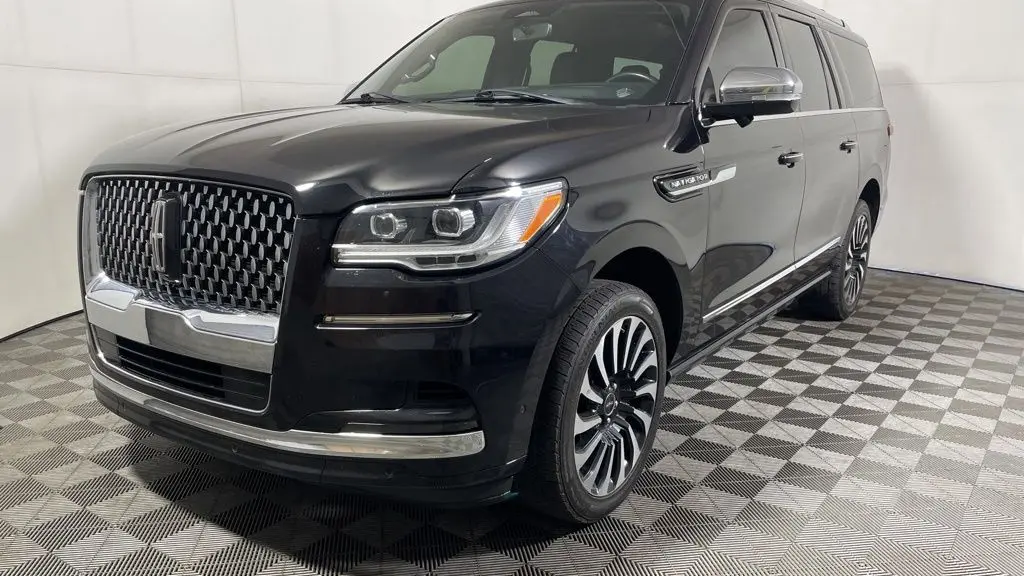 2022 Lincoln Navigator L Black Label