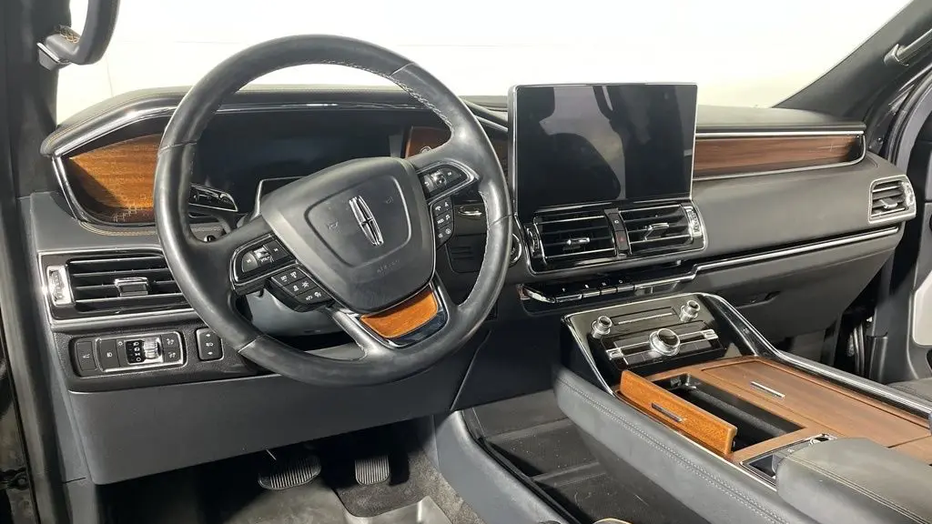 2022 Lincoln Navigator L Black Label
