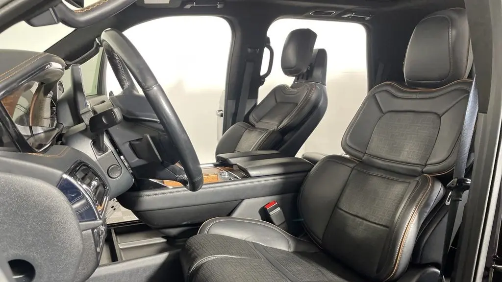 2022 Lincoln Navigator L Black Label