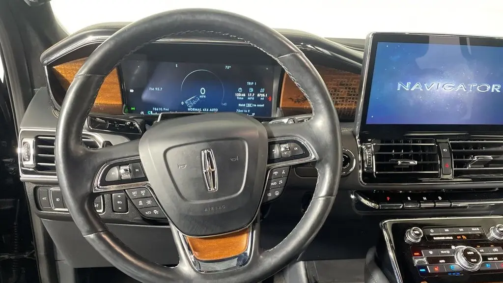 2022 Lincoln Navigator L Black Label