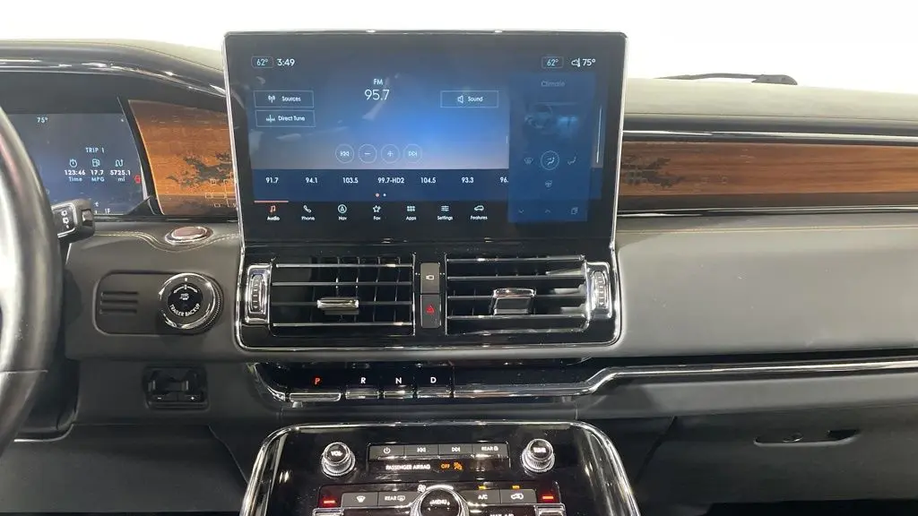 2022 Lincoln Navigator L Black Label
