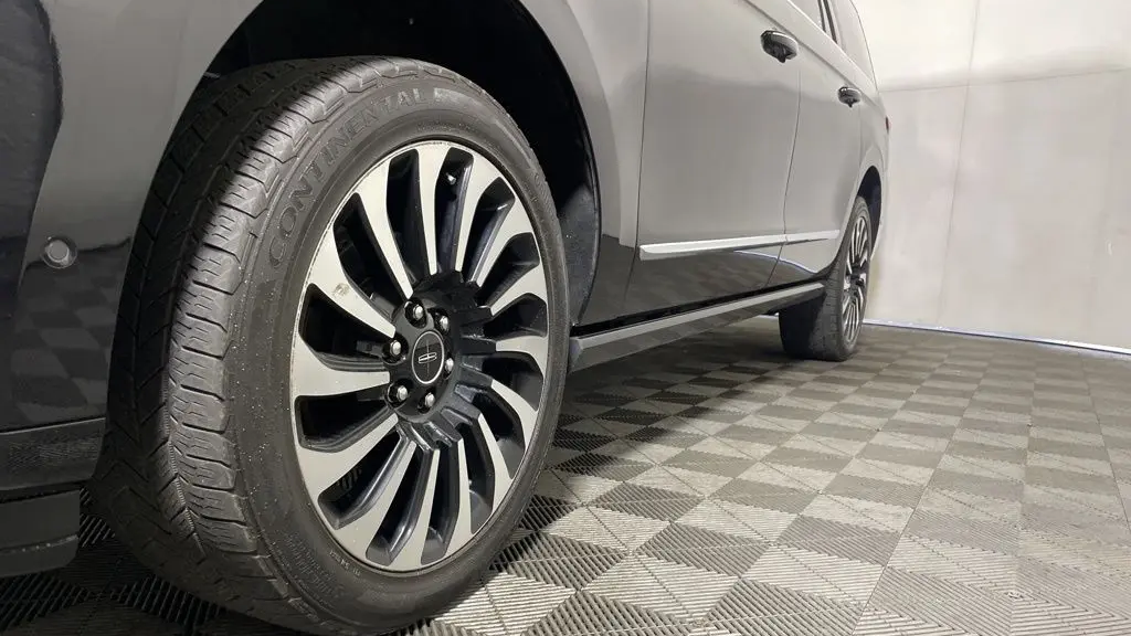 2022 Lincoln Navigator L Black Label