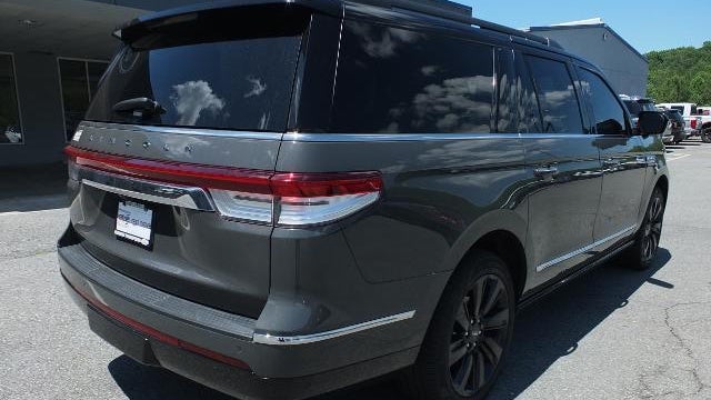 2022 Lincoln Navigator L Black Label