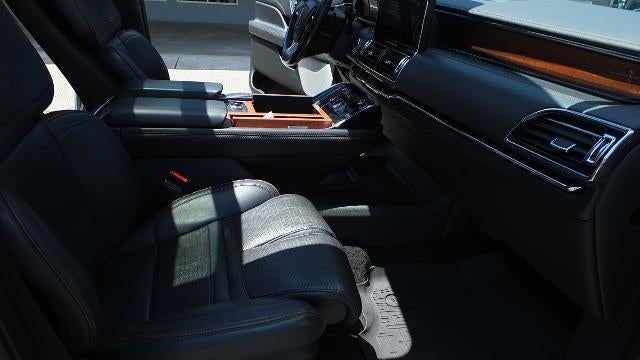 2022 Lincoln Navigator L Black Label