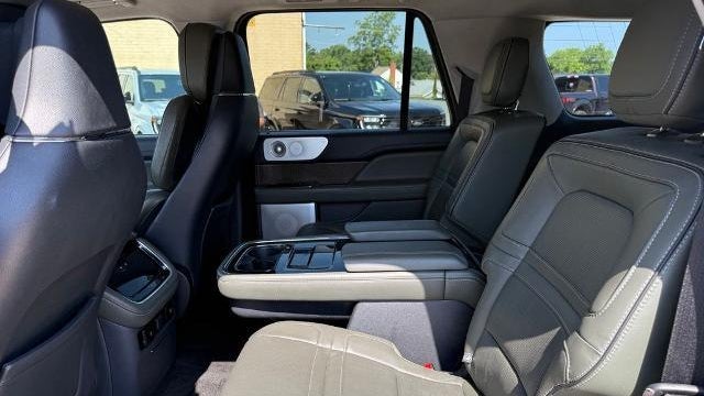 2022 Lincoln Navigator L Black Label