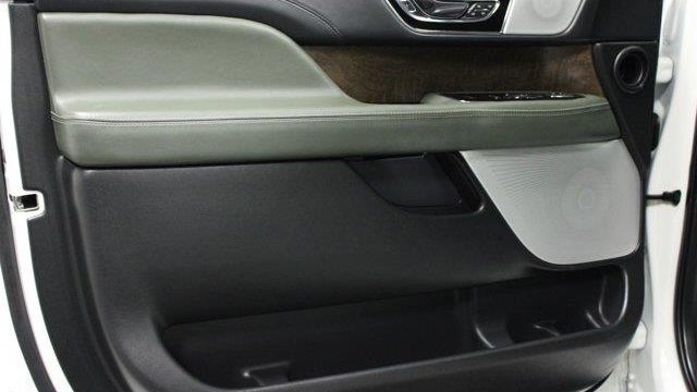 2022 Lincoln Navigator L Black Label